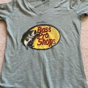 Bass pro shop T shirt